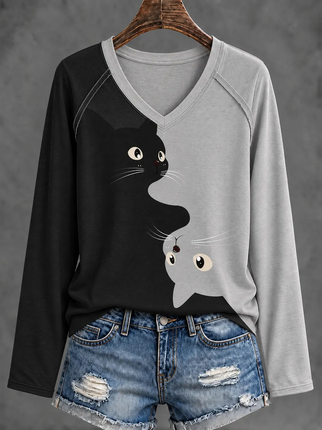 Cardydony Women's Abstract Cat Art Print Casual Long-sleeve T-shirt