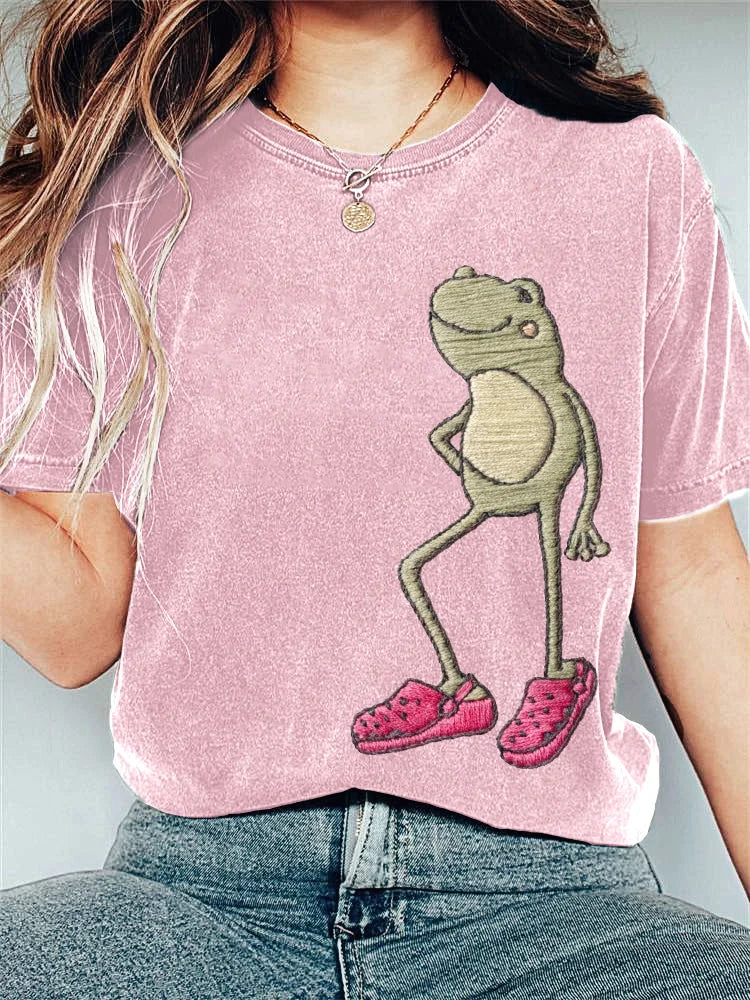 Cardydony Funny Frog Embroidery Pattern Cozy Vintage T-Shirt