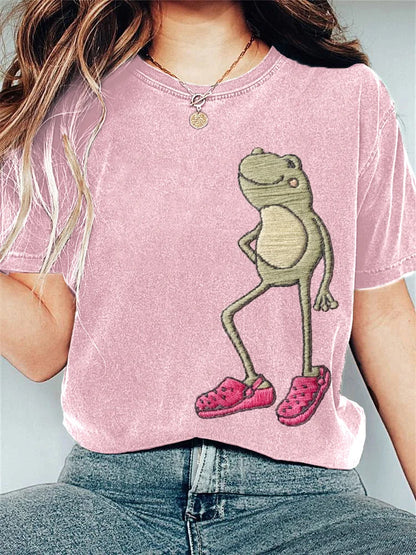 Cardydony Funny Frog Embroidery Pattern Cozy Vintage T-Shirt