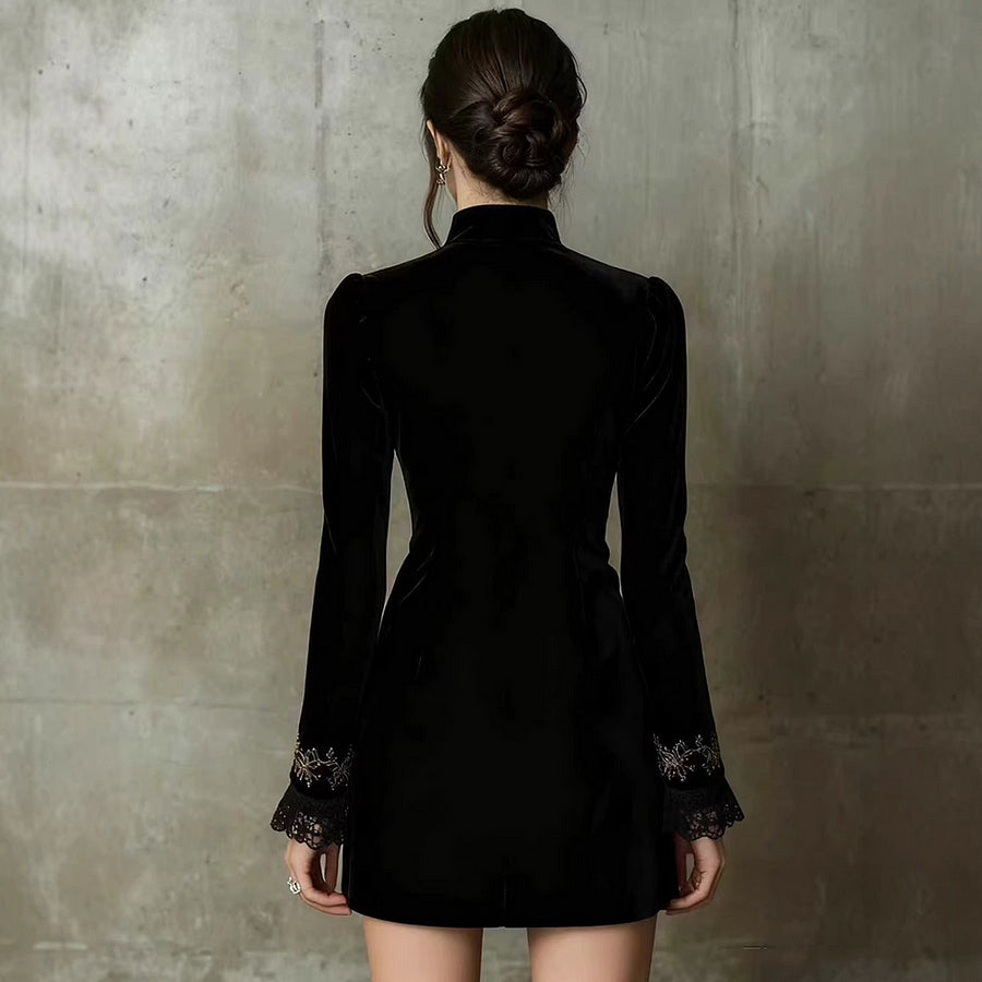 Cardydony Retro Velvet Embroidered Lace V-neck Long-sleeve Dress