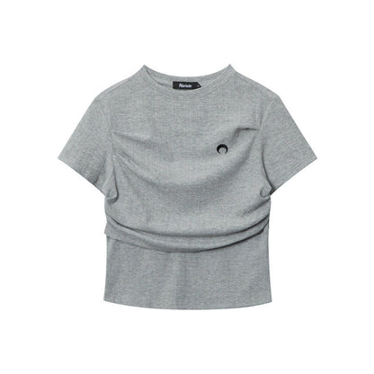 Cardydony Women's Minimalist Ruched Slim-Fit Tee with Embroidered Detail
