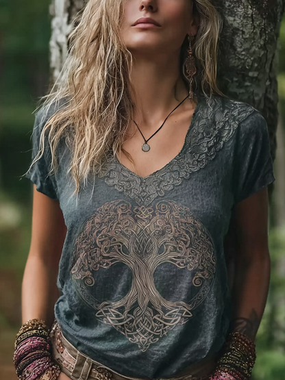 Cardydony Vintage Viking Life Tree Pattern Women's Short Sleeve T-shirt