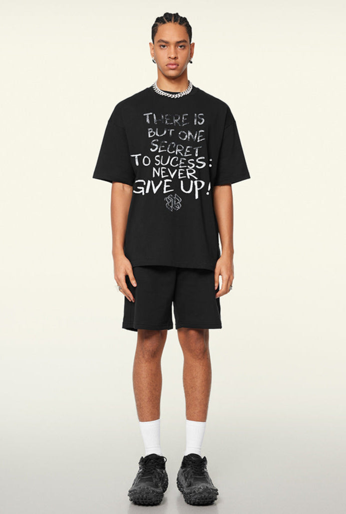 Cardydony Women's Never Give Up Graphic Tee – Oversized Streetwear for Women