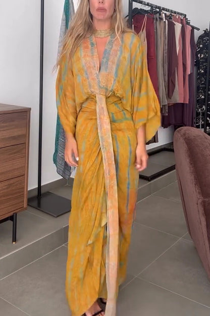 Cardydony Women's Unique Printed V-neck High-waisted Loose-fitting Holiday Maxi Dress